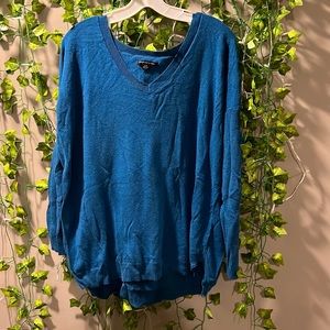 American eagle large blue sweater great for the holidays